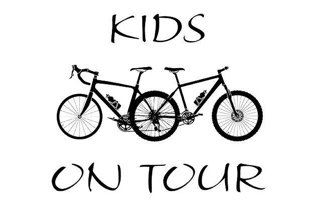 KIDS ON TOUR